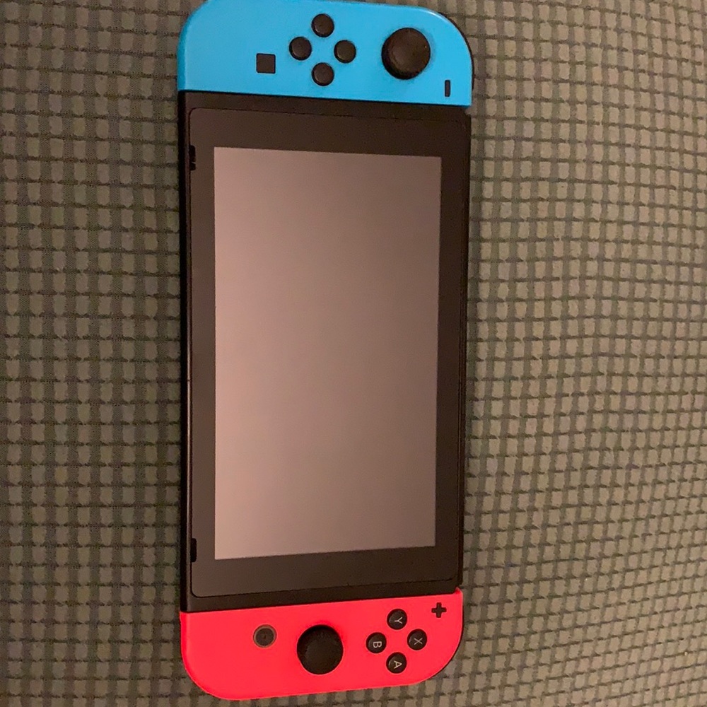 Pre-owned Nintendo switch